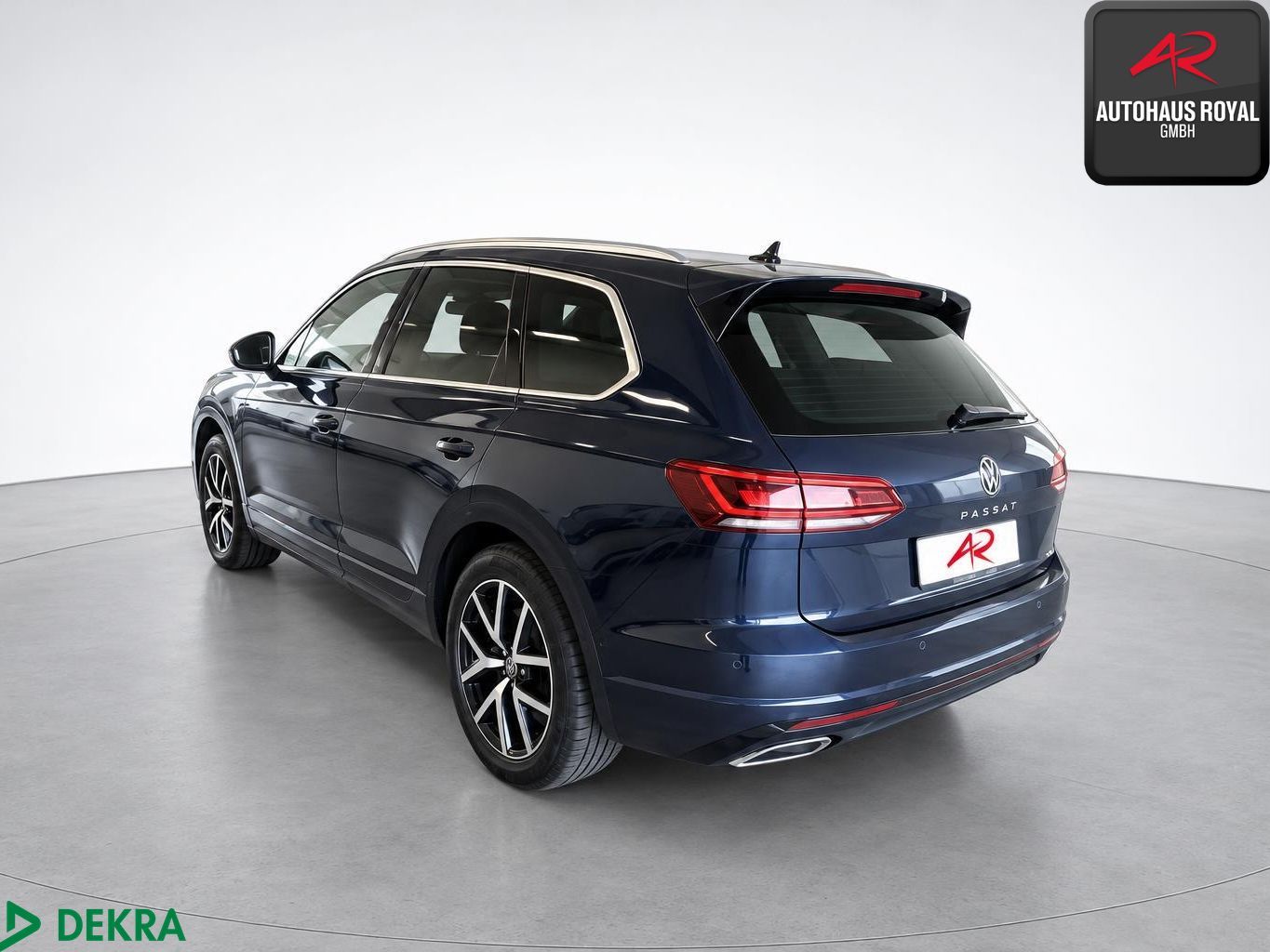 Volkswagen Touareg 3.0 TSI 4M R LINE DYNAUDIO STANDHZ,360° foto 2