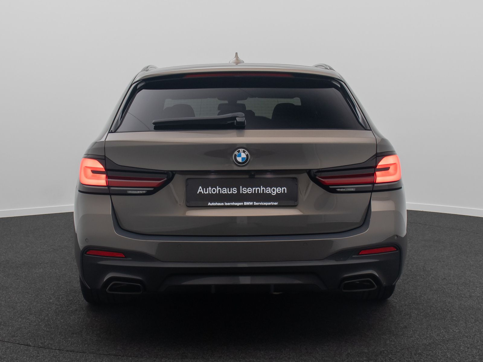 Fahrzeugabbildung BMW 540d xD M Sport Kamera Laser DAB H/K HUD 20Zoll