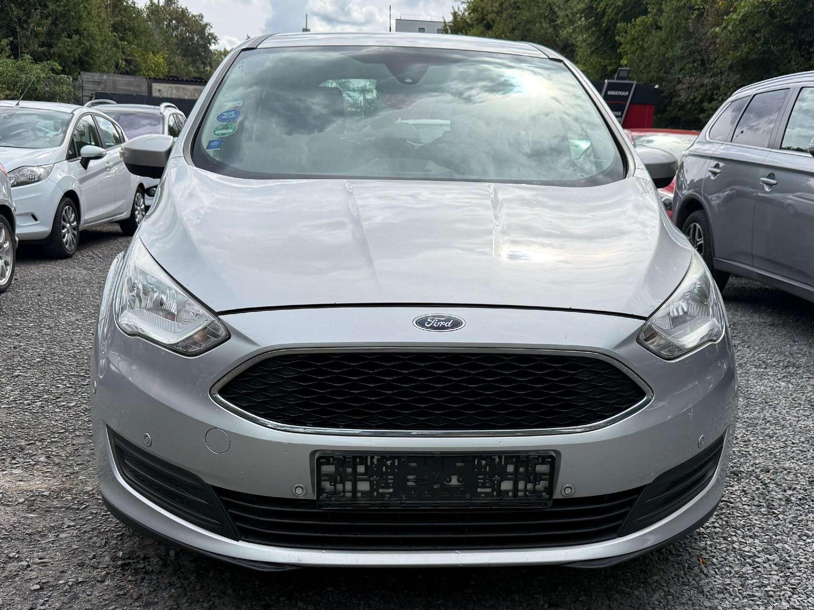 Ford Grand C-MAX 2015 — rear view