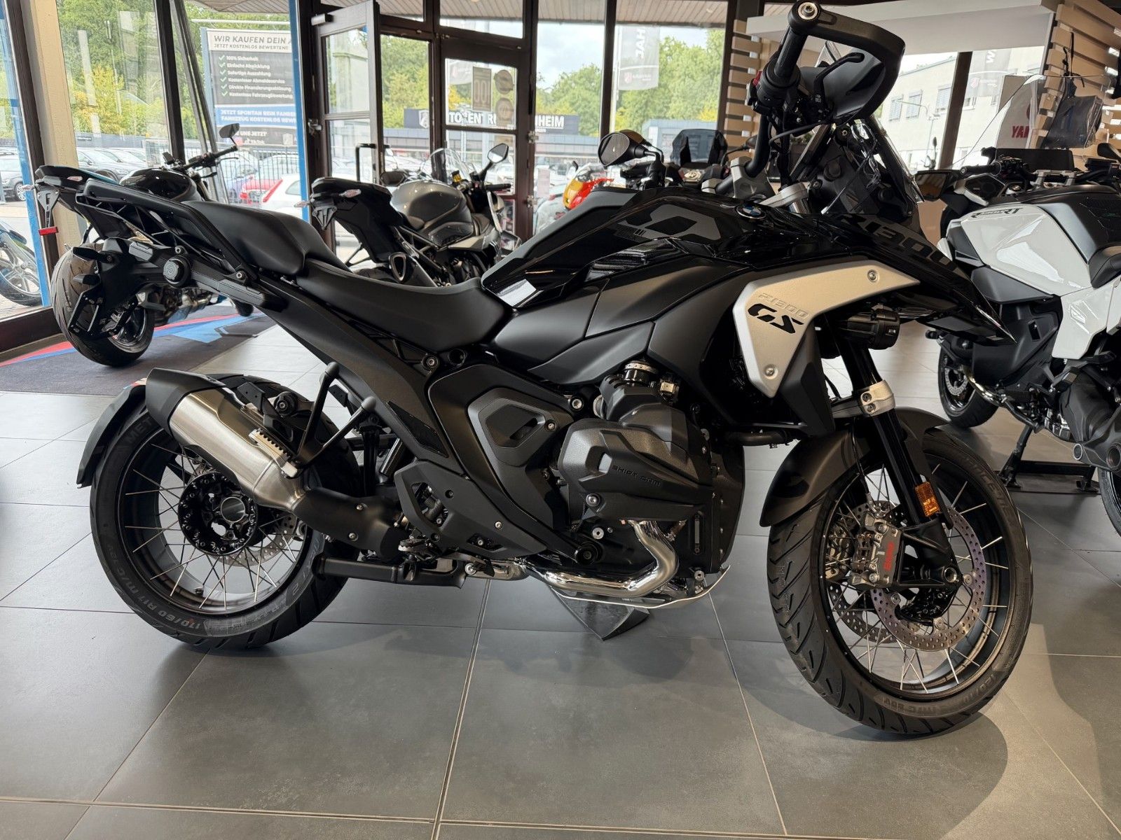 Fahrzeugabbildung BMW R 1300 GS ASA Triple Black, Voll inkl. Zusatz