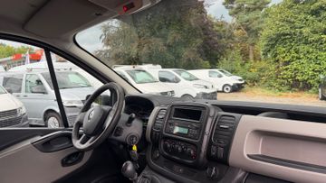 Renault Trafic - 12