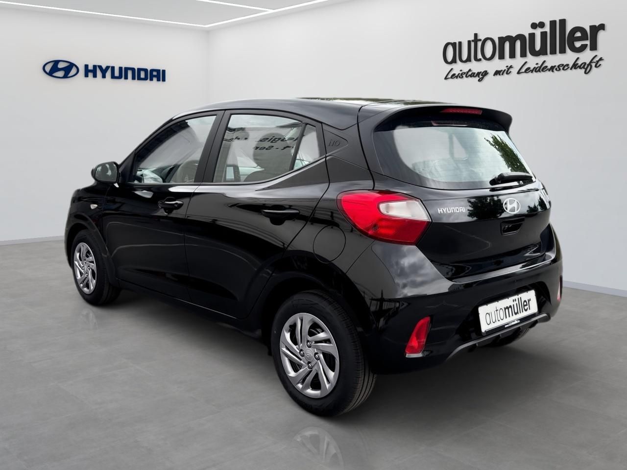 Fahrzeugabbildung Hyundai i10 SELECT Kam. LM Navi PDC SpurH