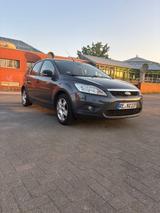 Ford Focus 1,6 Black Magic Black Magic - Ford Focus: Black Magic