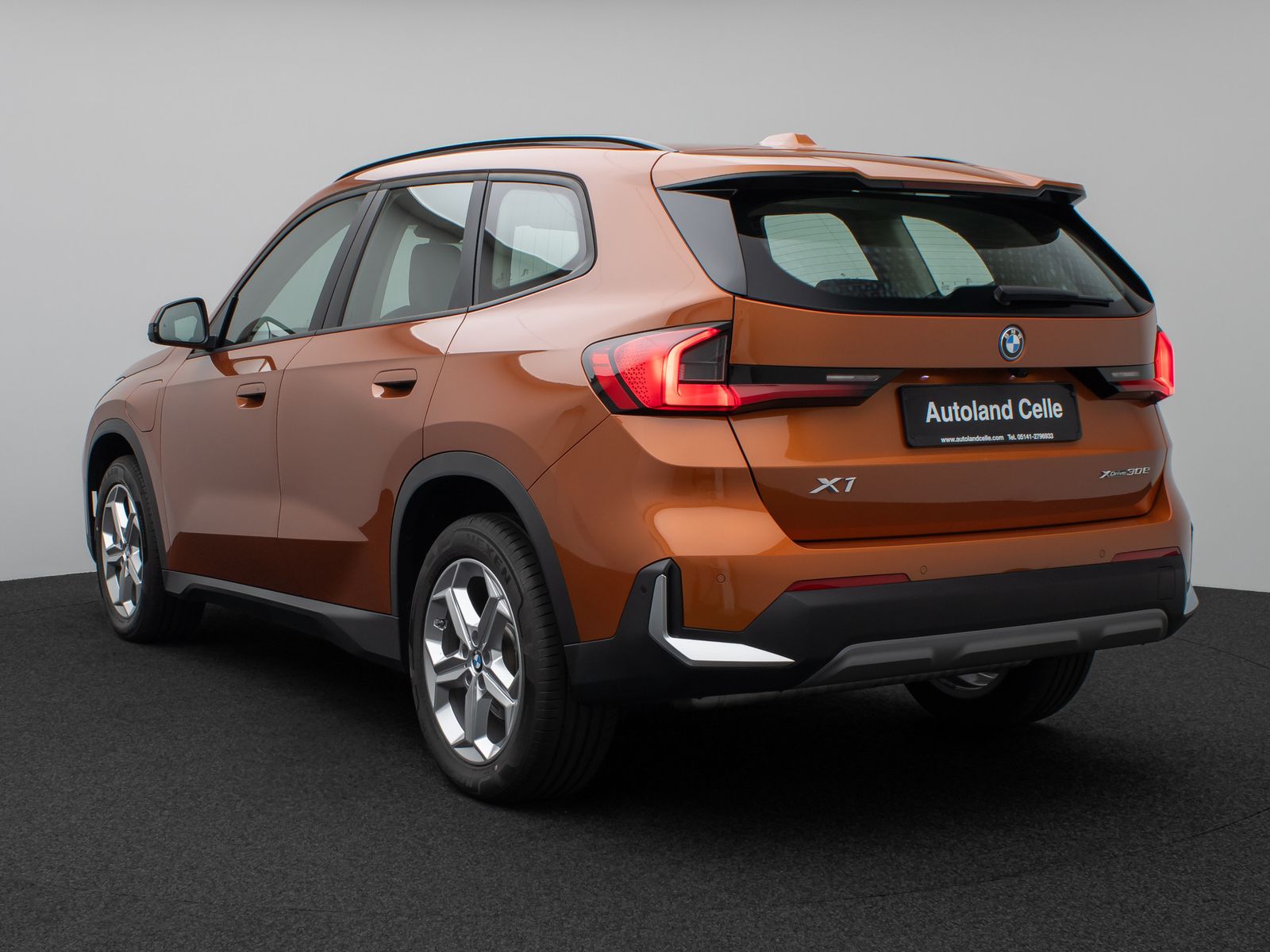 Fahrzeugabbildung BMW X1 xD30e ACC 360°HUD DAB Alarm H/K Sportsitz 18"