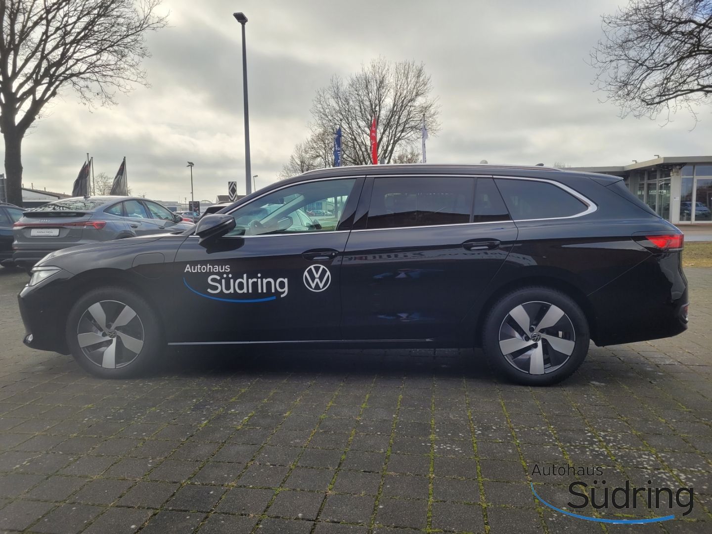Passat Variant 1,5 TSI eHybrid Business HUD AHK