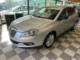 Lancia Delta 1.6 MJT 120Cv Argento - Lancia Delta Argento mit Diesel-Antrieb