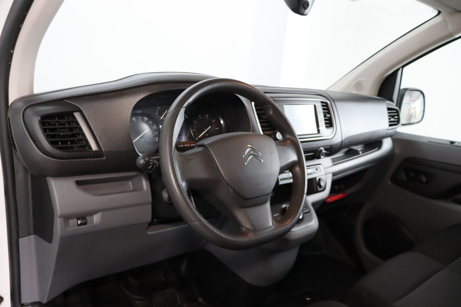 Fahrzeugabbildung Citroën Jumpy Kasten L3H1 * Klima * AHK