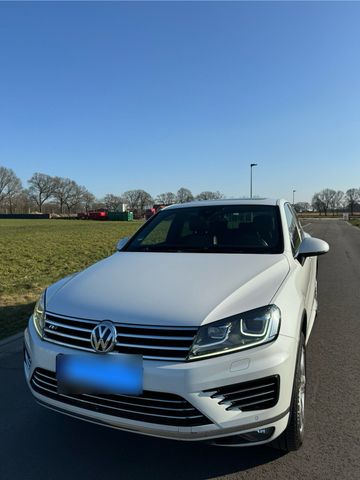VW Volkswagen Touareg 3,0TDI  2017 R-Line