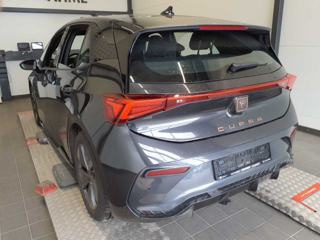 Cupra Born - Bild 2