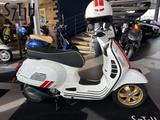 Vespa GTS 300 Racing 60s - VESPA WEIß