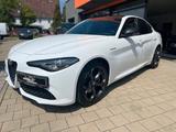 Alfa Romeo Giulia 2,0 Turbo16V Veloce Q4*Pano*LED*Leder* - Alfa Romeo Gebrauchtwagen in Nürnberg