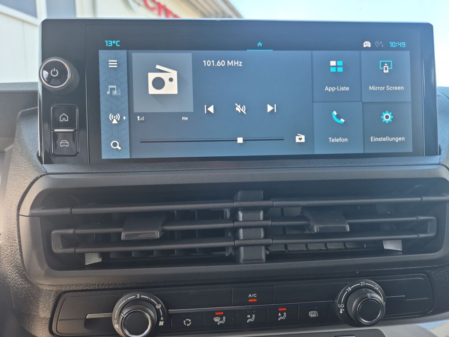 Fahrzeugabbildung Citroën Jumpy KW Standard (L2) 2.0 BlueHDi 145  AHK-abn.