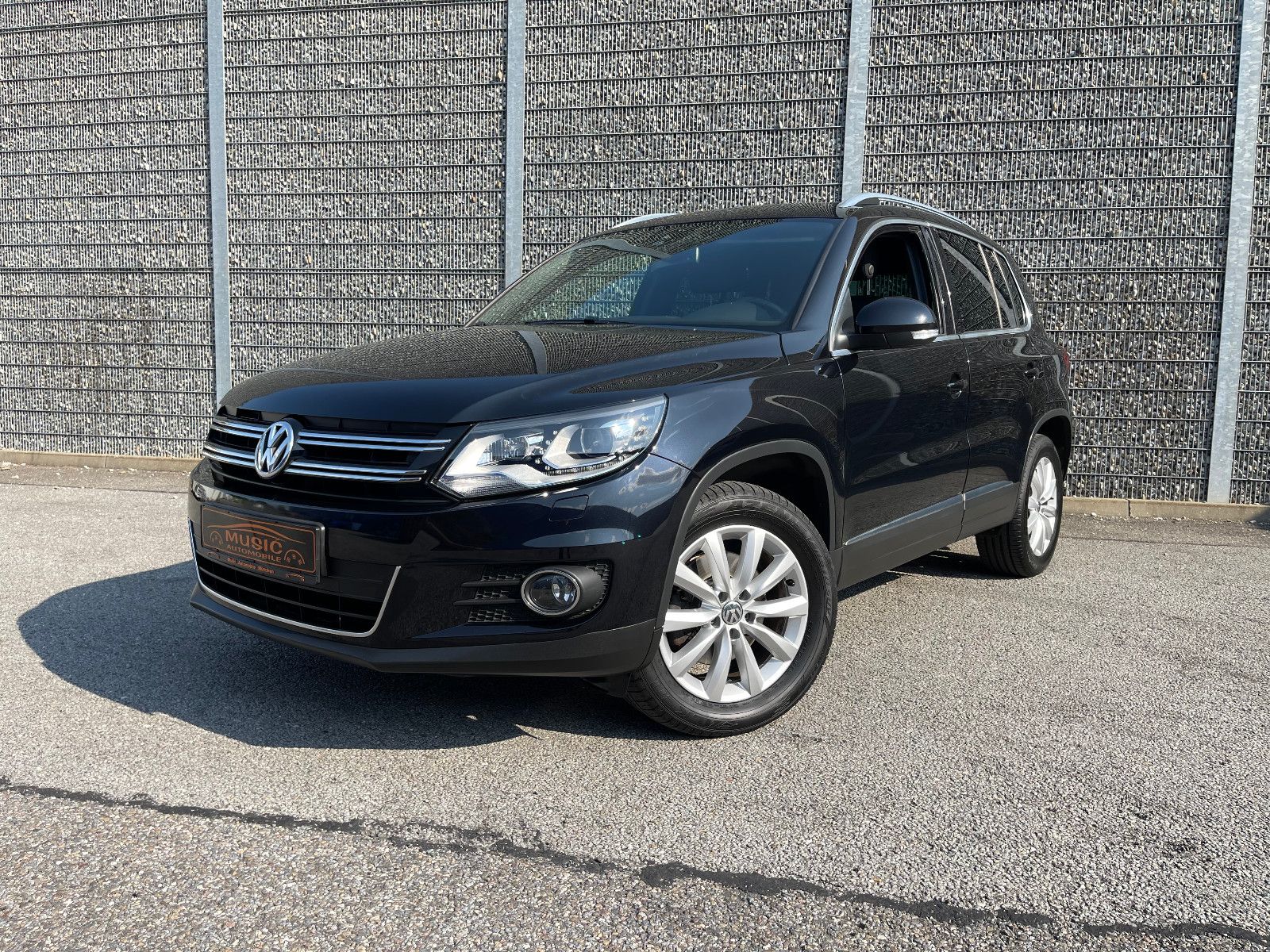 VW Tiguan Sport &amp;Style 4Motion/Xenon/Navigation/AHK