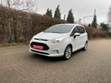 Ford B-Max B-MAX Titanium/USB/Seitenschiebetür - : Seiten