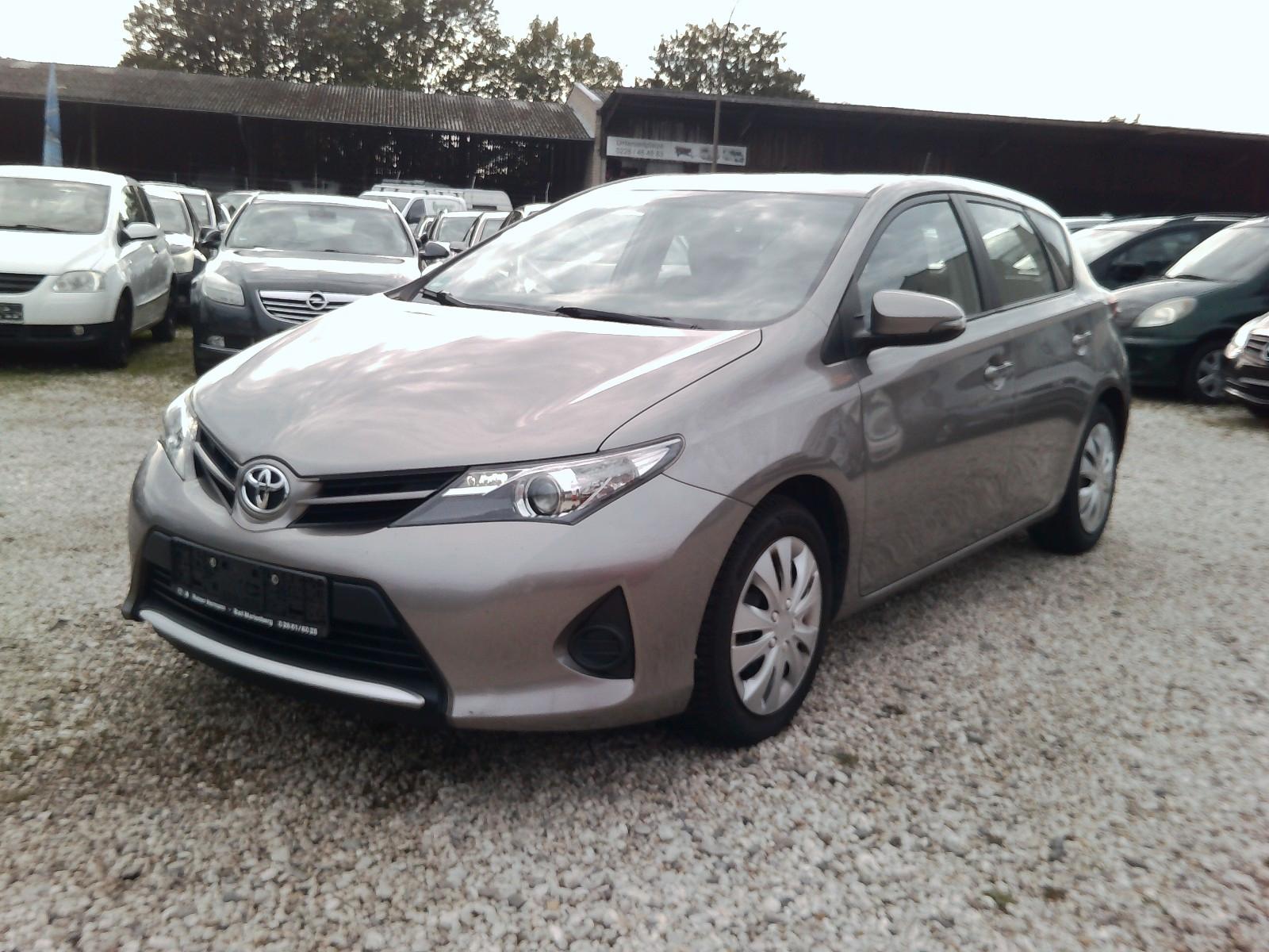 Toyota Auris Cool 1.33 EURO 5 KLIMA  PDC 1 HAND
