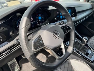 Volkswagen Golf R-Line 1,5 l TSI 130 PS 6-Gang