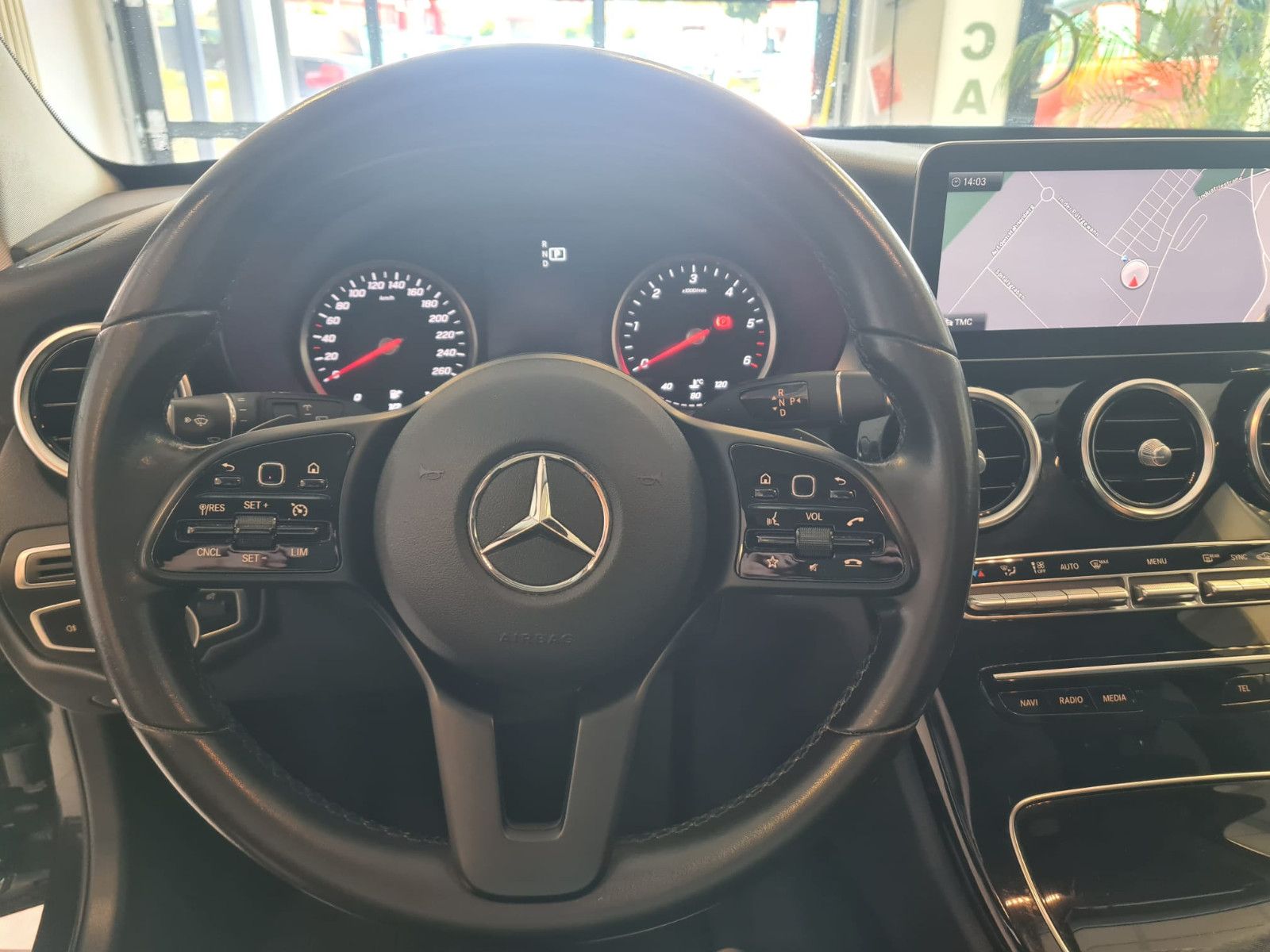 Fahrzeugabbildung Mercedes-Benz C 200 T-Modell / NAVI / KAMERA / LED HIGHTPERFOR