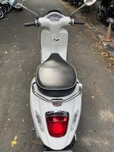 Vespa Sprint 125 ABS LED USB Mit Auto B196 fahrbar - VESPA WEIß