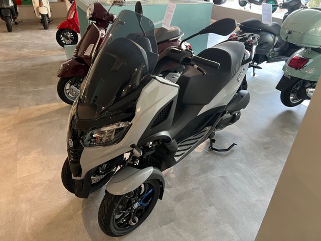 Piaggio MP3 Sport 310 NEW verschiedene Farben!