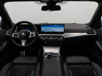 Fahrzeugabbildung BMW 330e Tour M Sport Komfortzugang Kamera 18"M LMR