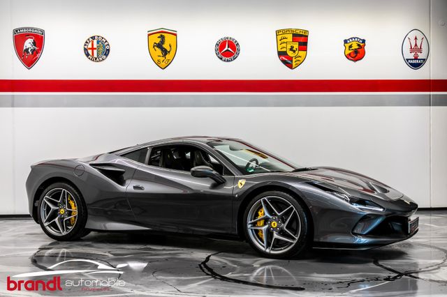 FERRARI F8