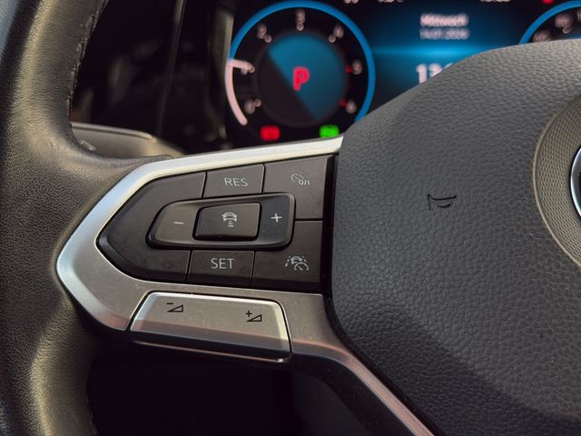 Golf VIII Variant 2.0 TDI Life DSG AHK ACC LED