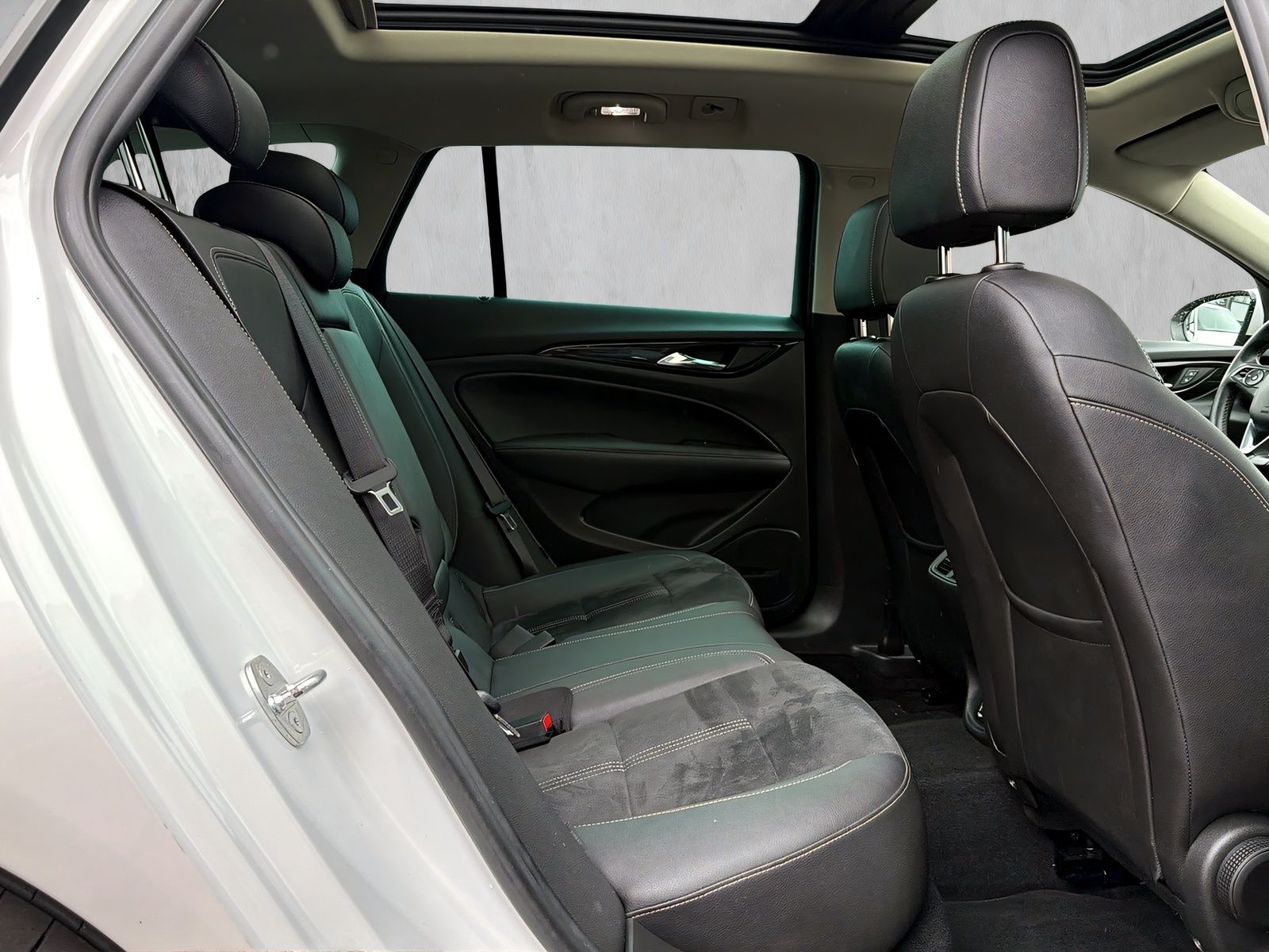 Fahrzeugabbildung Opel Insignia INNOVATION NAVI PANO LED ACC HEAD UP