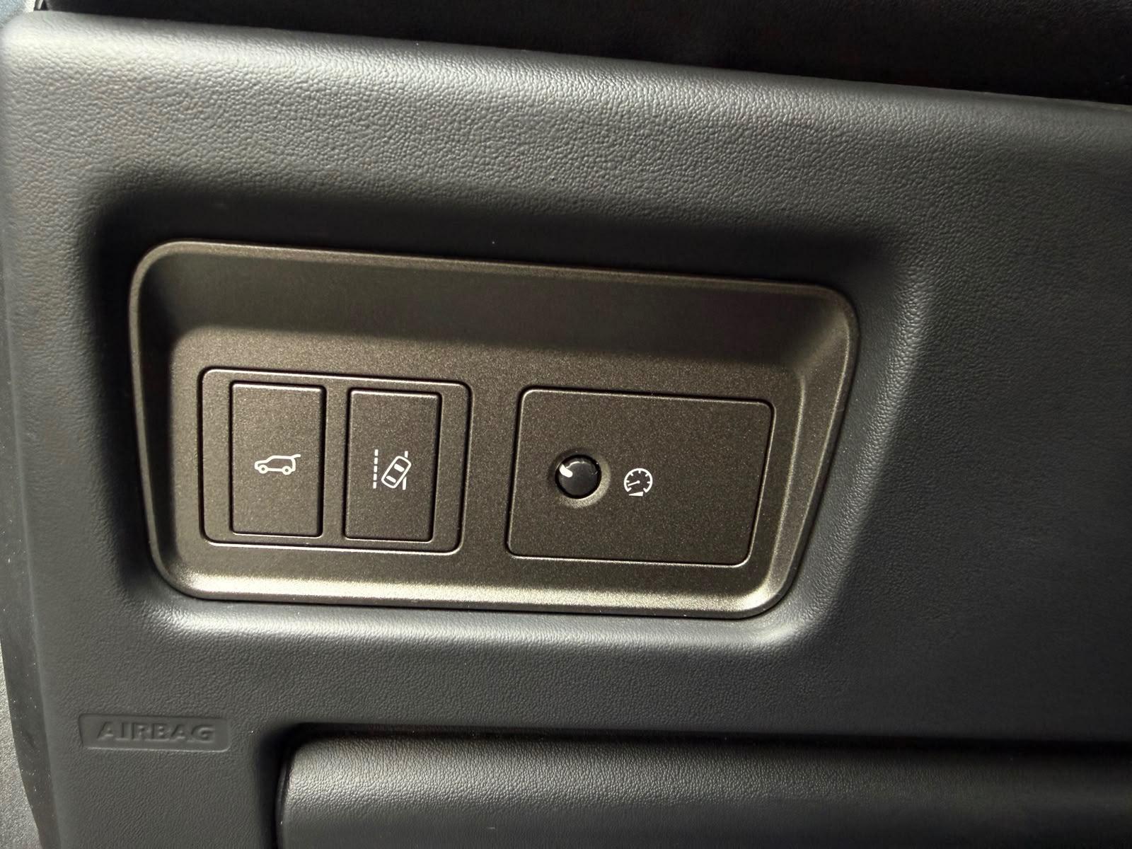 Land Rover Range Rover Evoque HSE Dynamic NAVI/XENON/LEDER