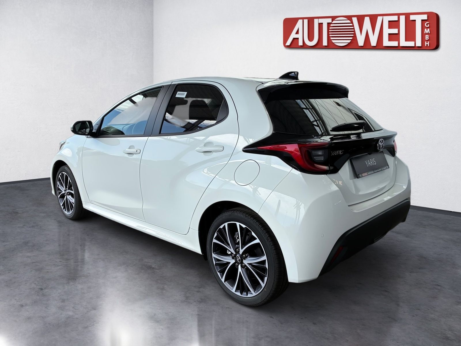 Fahrzeugabbildung Toyota Yaris 1.5 Teamplayer Kamera,LED,Matrix,ACC,PDC