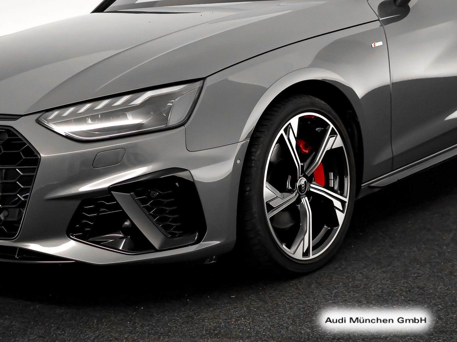 Audi A4 - Bild 9