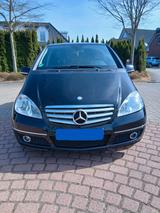 Mercedes-Benz Mercedes A 160 BlueEFFICIENCY - Mercedes-Benz A 160 in Hamburg