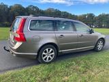 Volvo V70 D5 AWD Momentum Geartronic Momentum - Volvo V70 Momentum mit Diesel-Antrieb