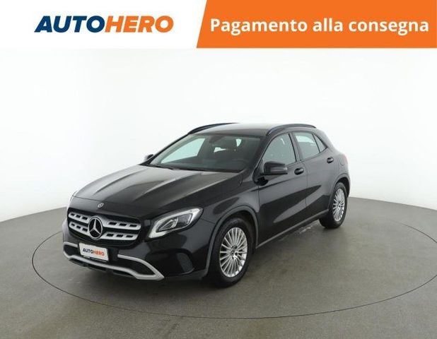 Mercedes-Benz MERCEDES-BENZ GLA 180 d Automatic Business