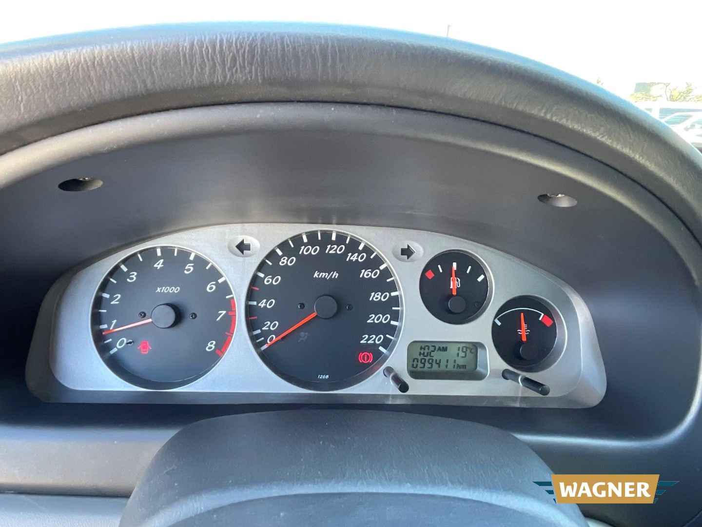 Fahrzeugabbildung Nissan Almera Comfort Klimaanlage 1 - Hand