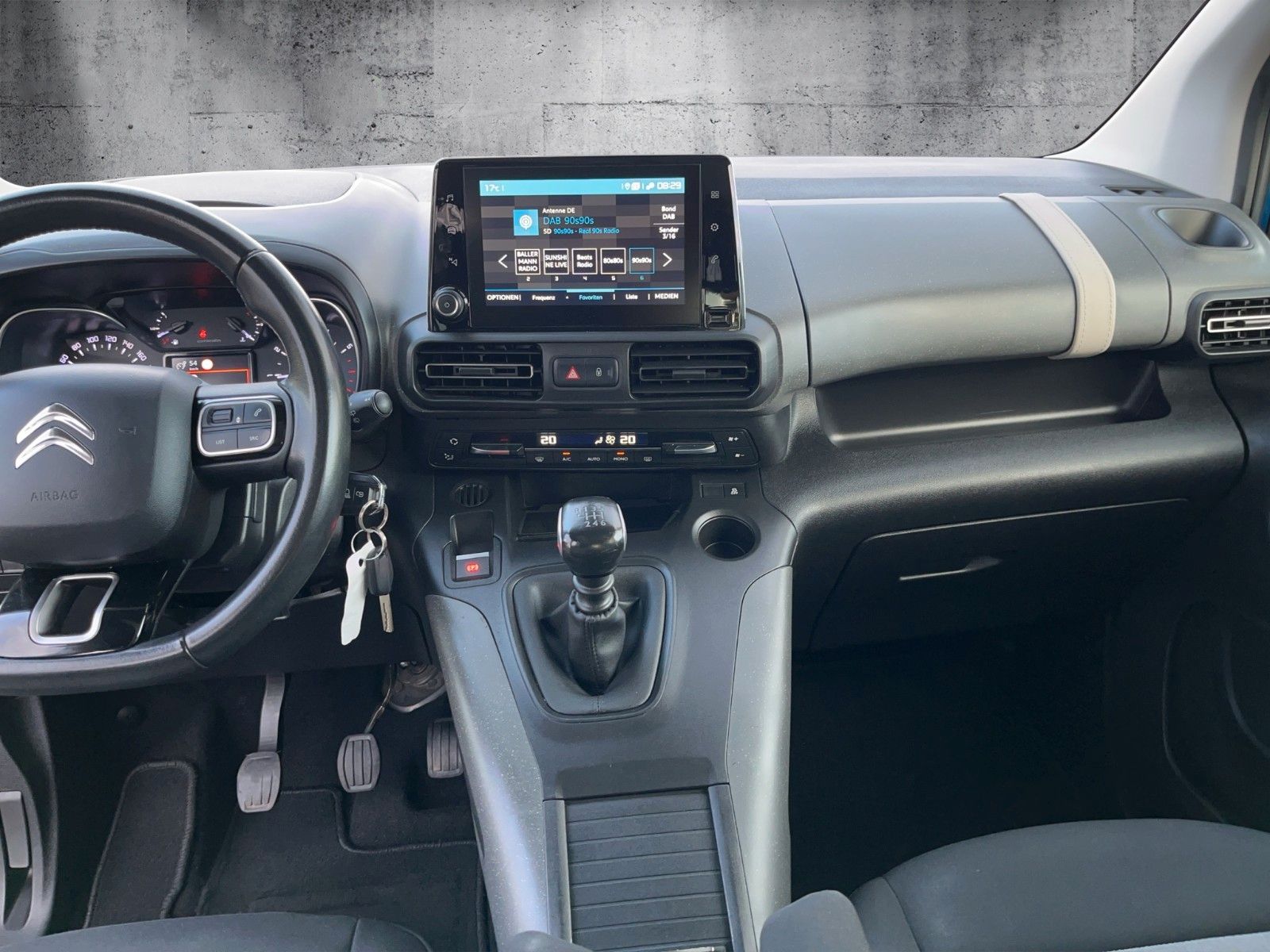 Fahrzeugabbildung Citroën Berlingo M PureTech**NAVI*P.-DACH*