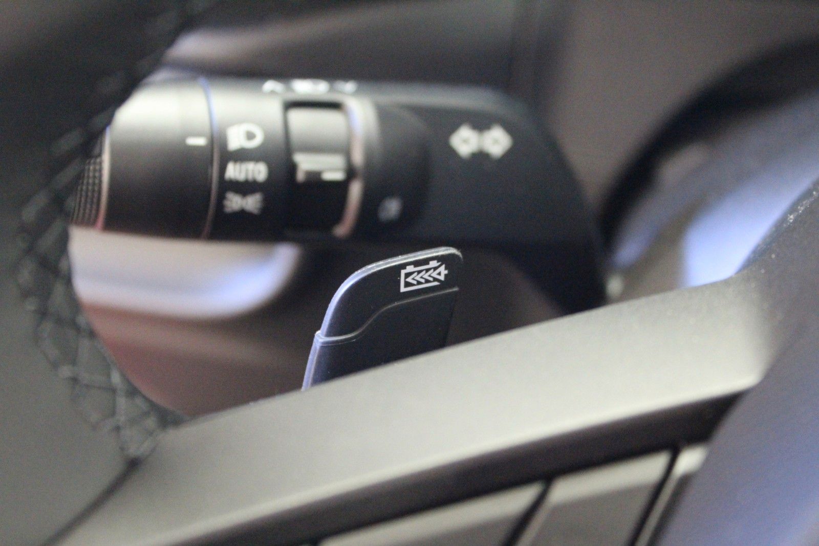 Fahrzeugabbildung Renault Twingo E-Tech 80 Urban Range *Techno*Sitzheizung
