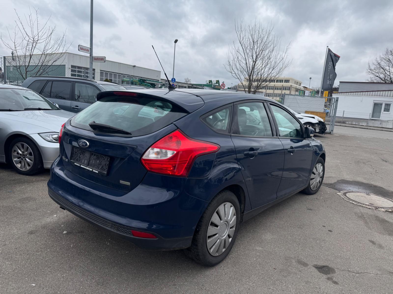 Ford Focus 2014 — photo 7