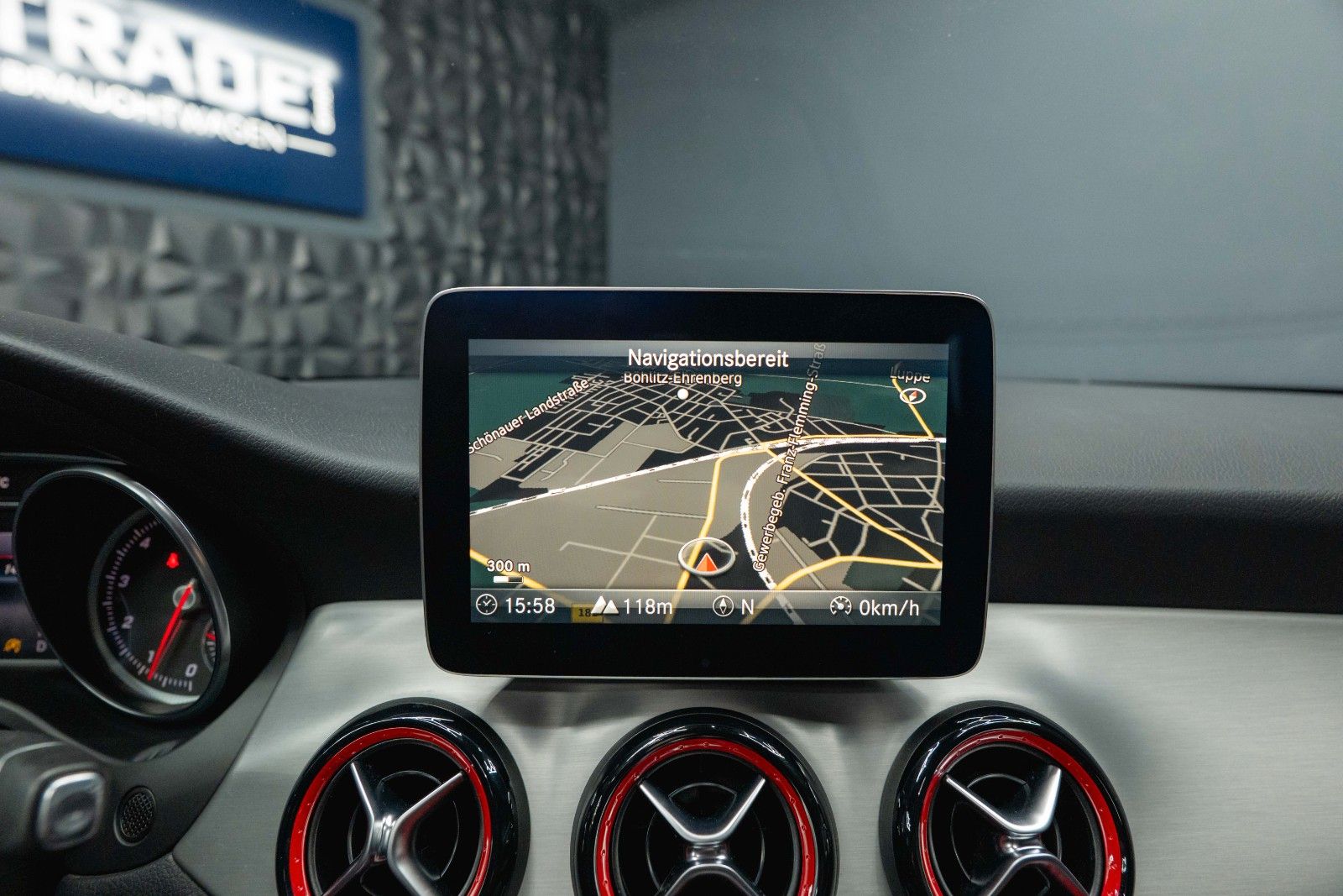 Fahrzeugabbildung Mercedes-Benz CLA 250 Shooting Brake 4Matic AMG Night Pano LED