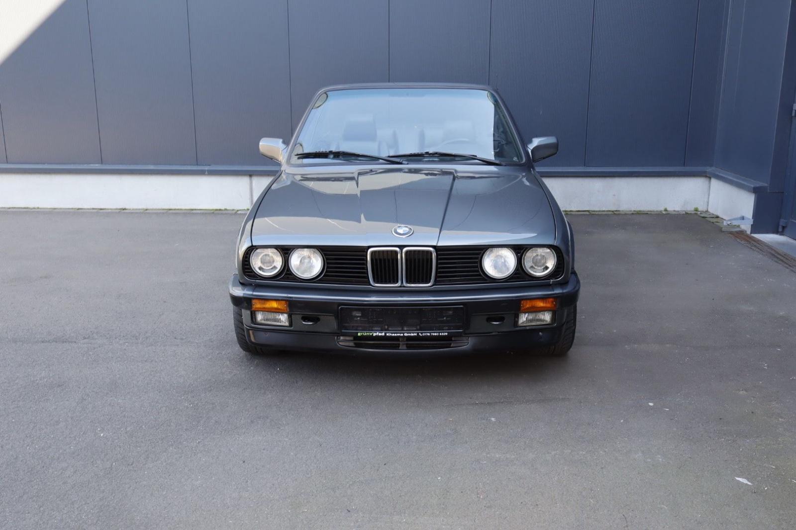 BMW E30 325i Cabrio | 1.Hand | H-Zulassung | TÜV NEU