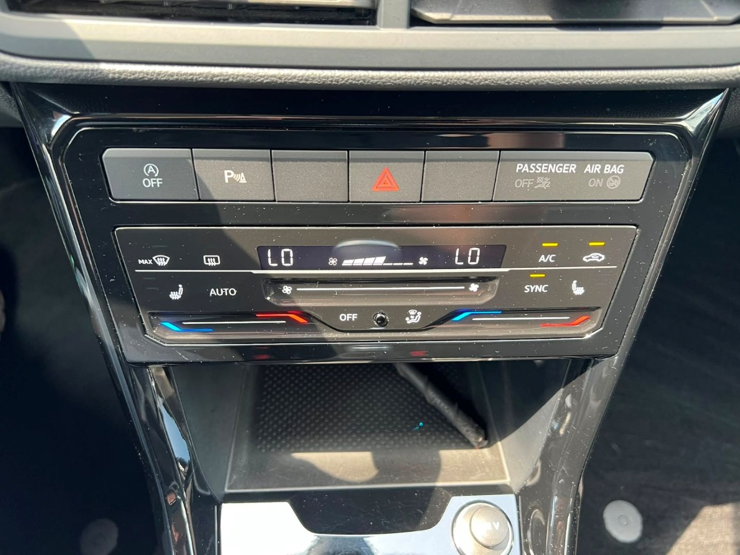 T-Cross 1.0TSI Style - APP*KAMERA*ACC*1.HD!!!