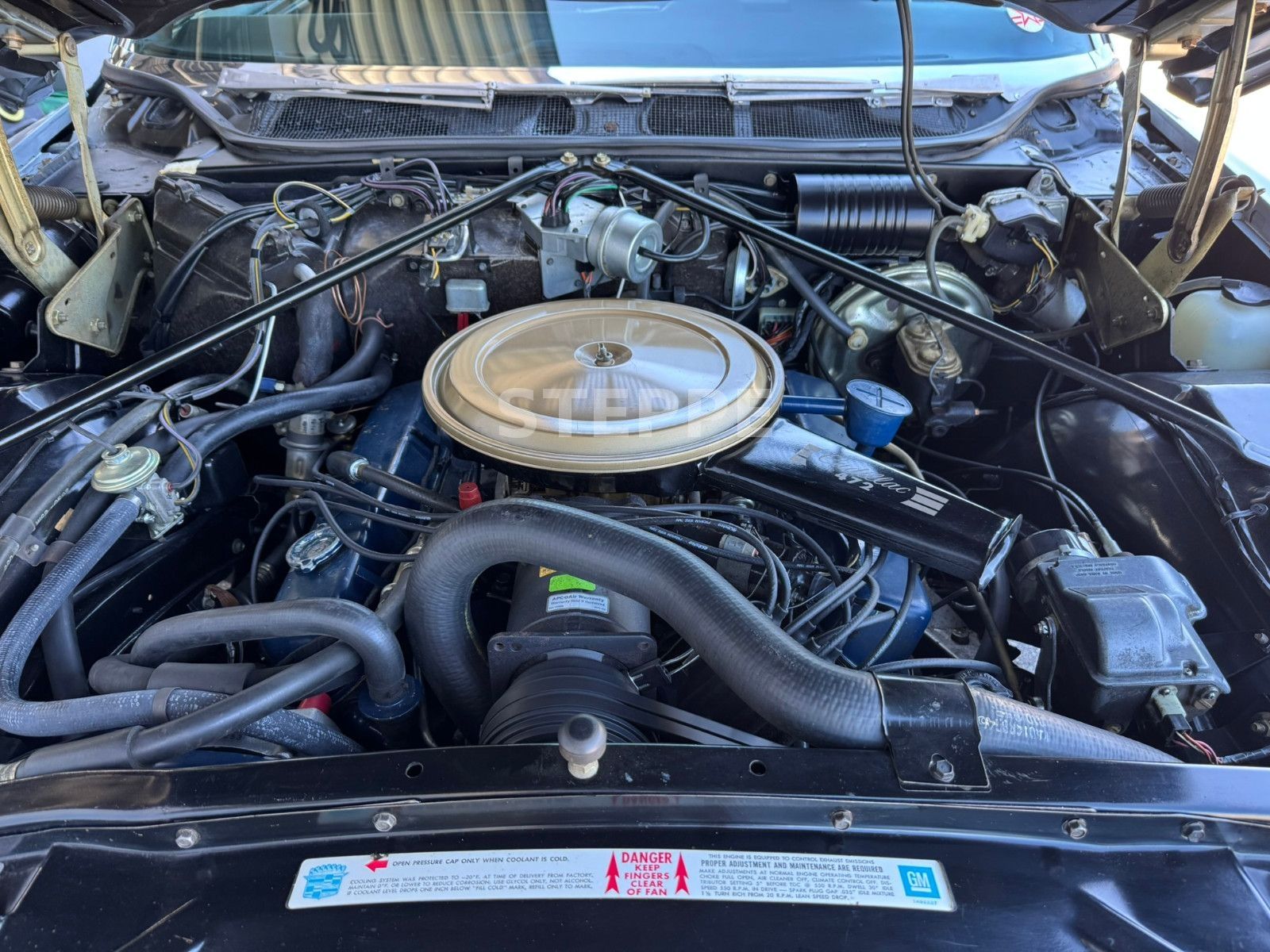 Cadillac Coupe Deville 7,7 V8 472 cu-in  Originalzustand