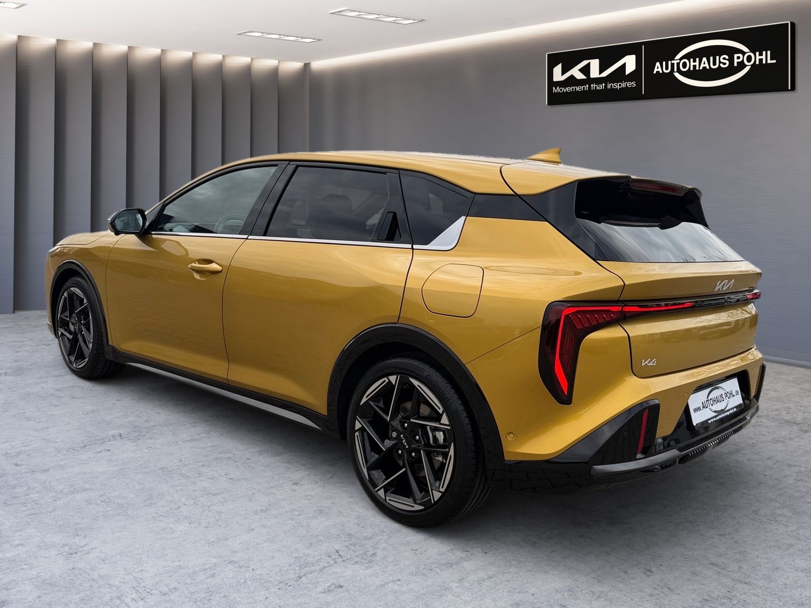 Fahrzeugabbildung Kia K4 1.6T 180 DCT GTLine DWP+ SZ SD 18