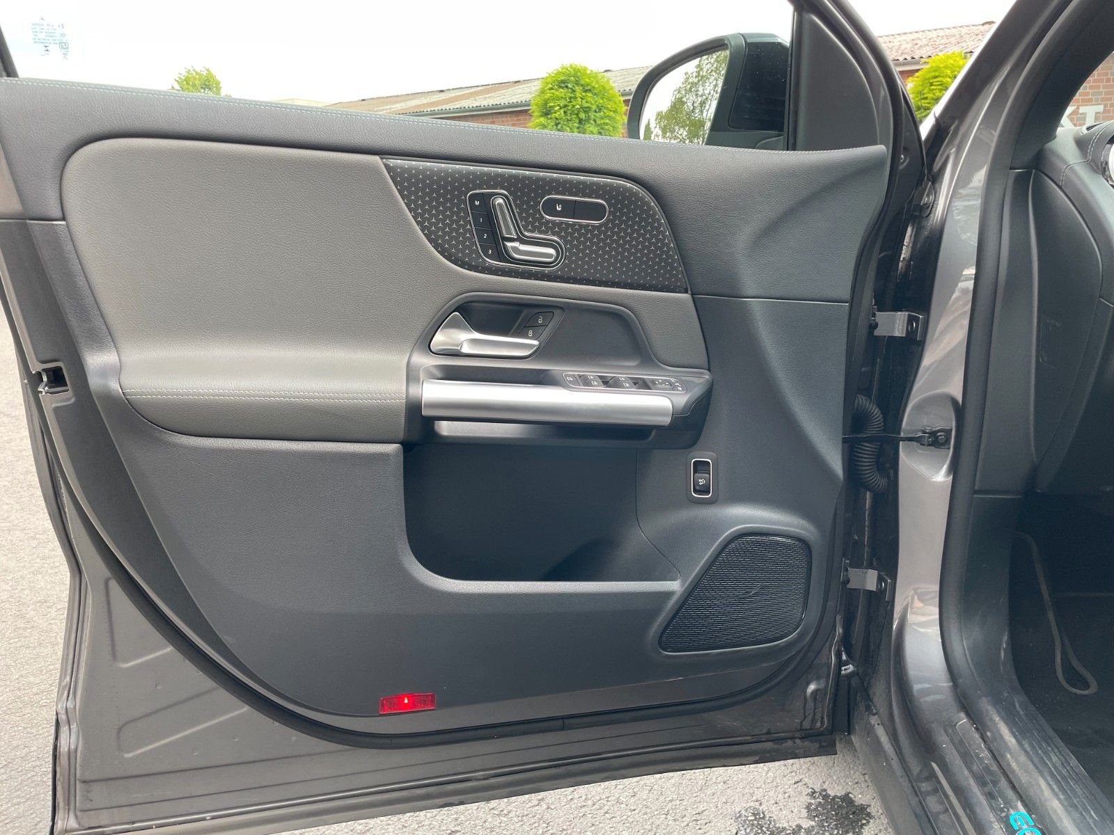 Mercedes-Benz EQA 350 4Matic bis 23.05.2029 foto 17