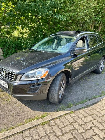 Volvo XC60 D5 AWD Geartronic Summum Summum