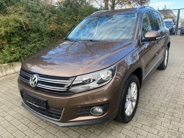 Volkswagen Tiguan Sport & Style BMT   1 HAND