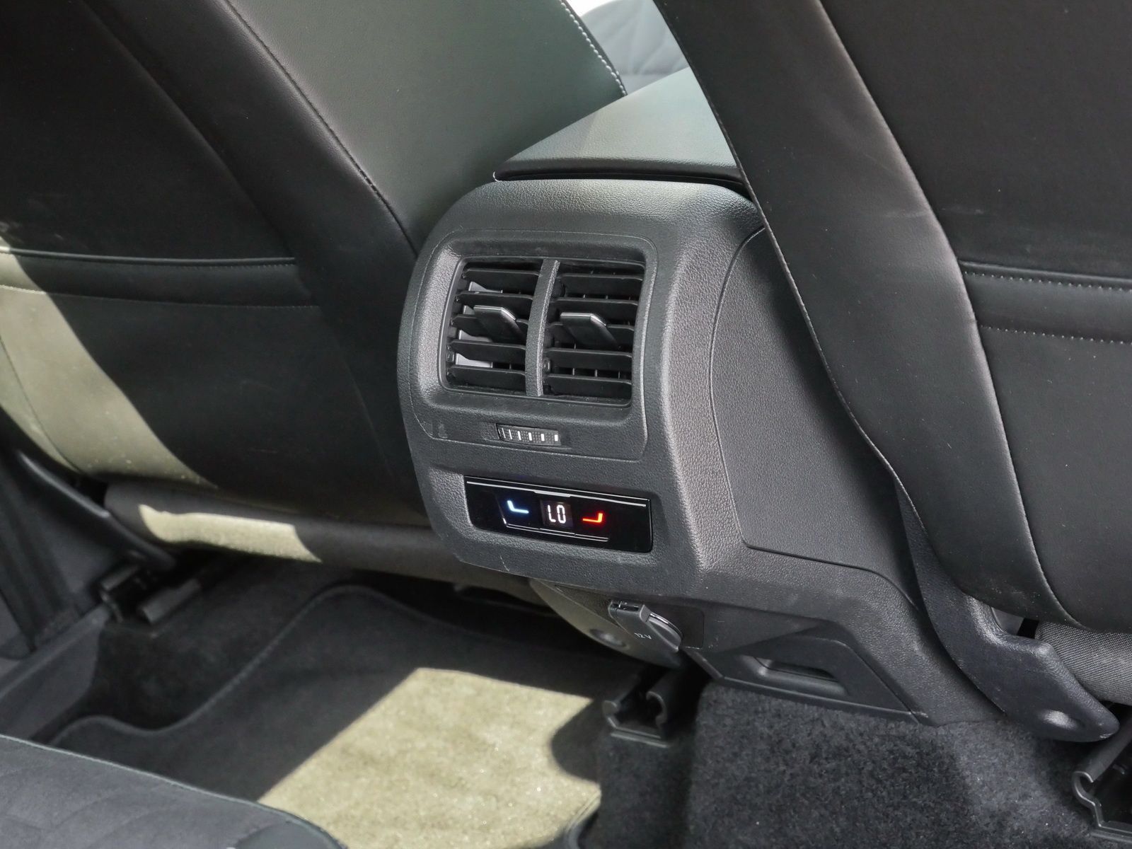 Volkswagen Touran - Bild 17