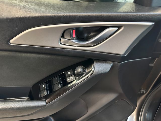 MYAUTOCENTER – Gebraucht- und Jahreswagen mit Werkstattservice in Pfaffenhofen Mazda 3 Lim. Exclusive-Line *LED*PDC*Klima*