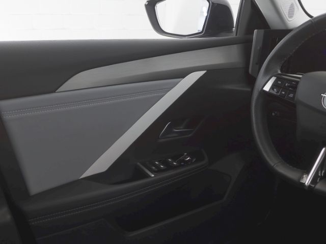 Astra L LIM ELEGANCE CDTI AT+LED LICHT+NAVI+RÜCK