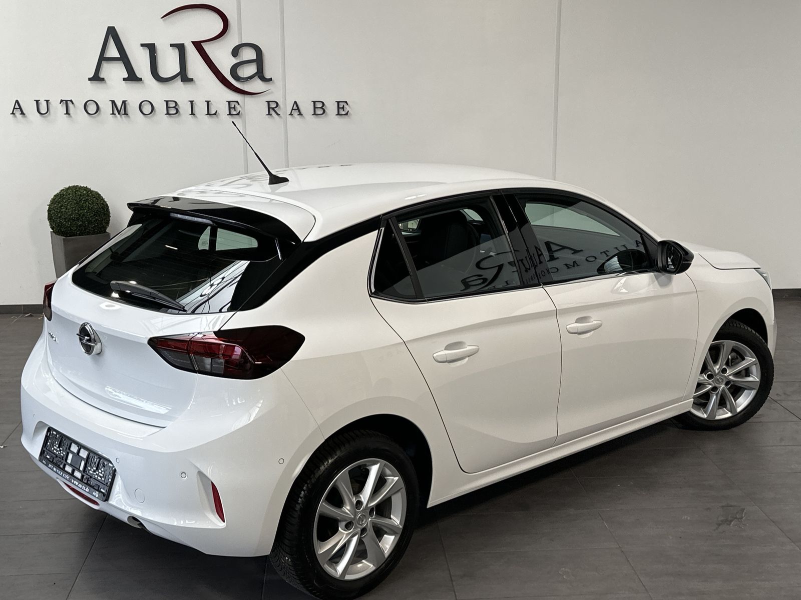 Fahrzeugabbildung Opel Corsa 1.2 5-Türer Elegance LED+DAB+SHZ+EPH+TEMP