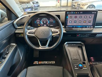 MYAUTOCENTER – Gebraucht- und Jahreswagen mit Werkstattservice in Pfaffenhofen Volkswagen T-Roc Style *1.HAND*19%MWST*ALCANTARA*CARPLAY*